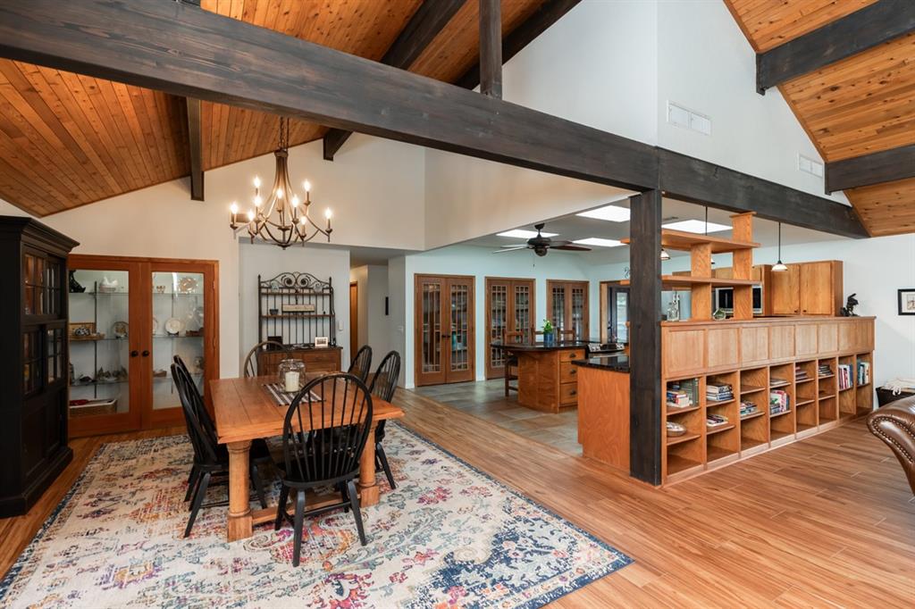 218 Hazel Dr, Village Mills, Texas image 7