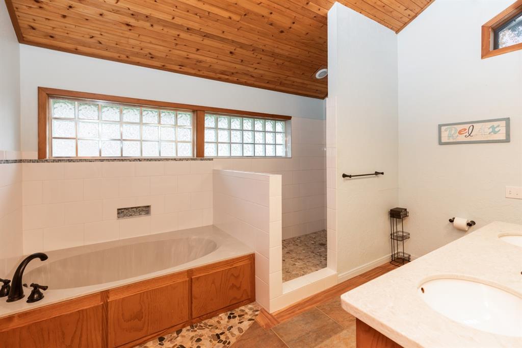 218 Hazel Dr, Village Mills, Texas image 22