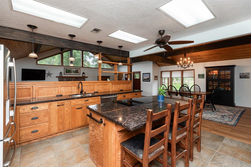 218 Hazel Dr, Village Mills, Texas image 14