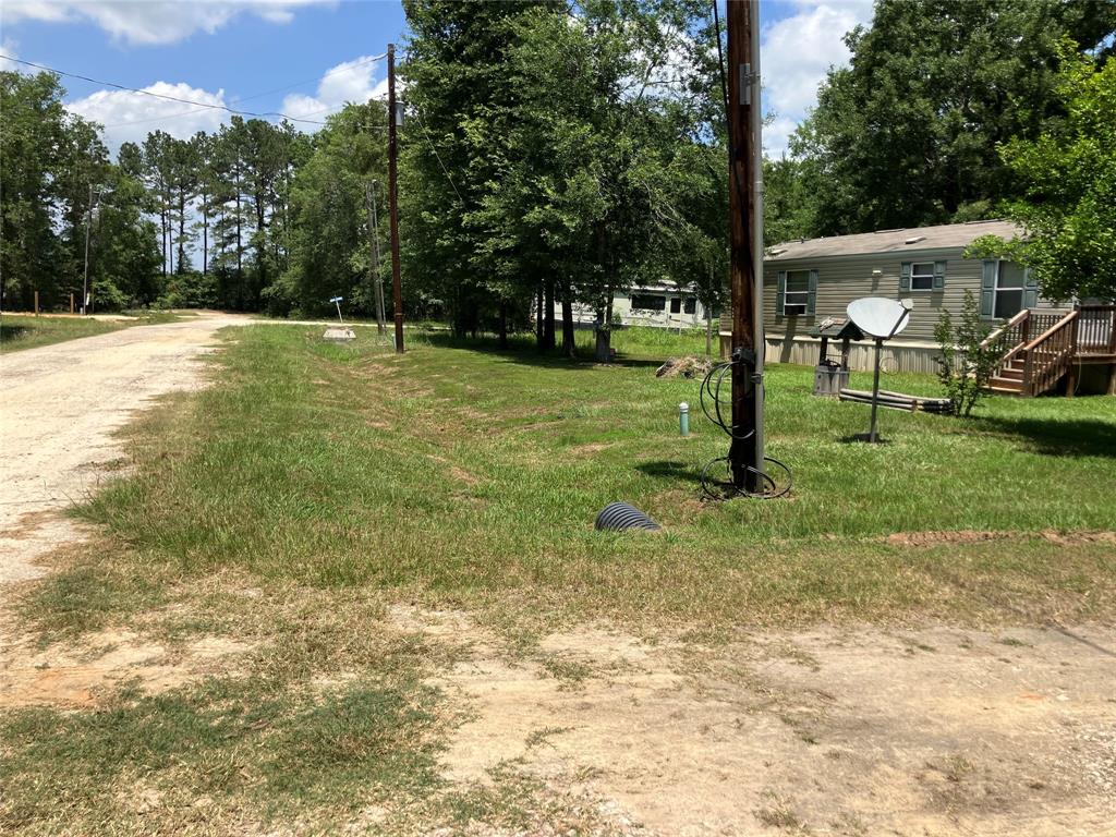 420 Moonlite Drive, Livingston, Texas image 2