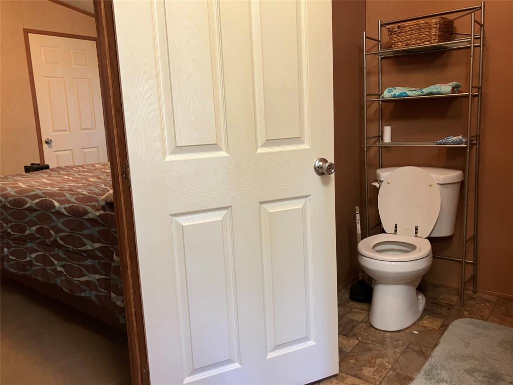 420 Moonlite Drive, Livingston, Texas image 11