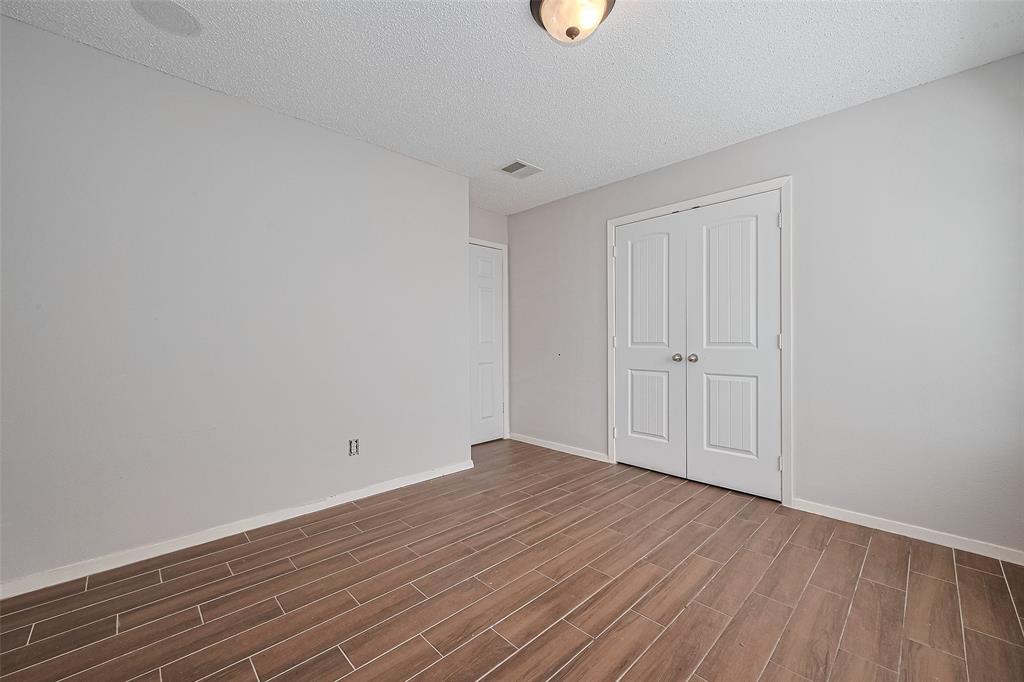 10315 Sun City Court, Houston, Texas image 22