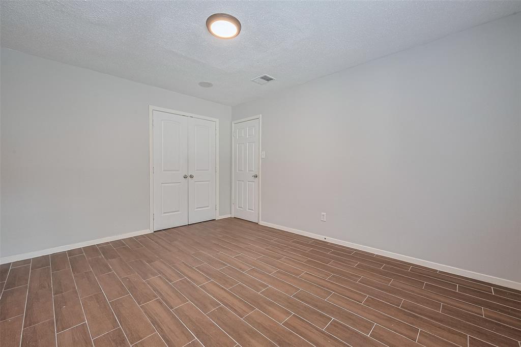 10315 Sun City Court, Houston, Texas image 20