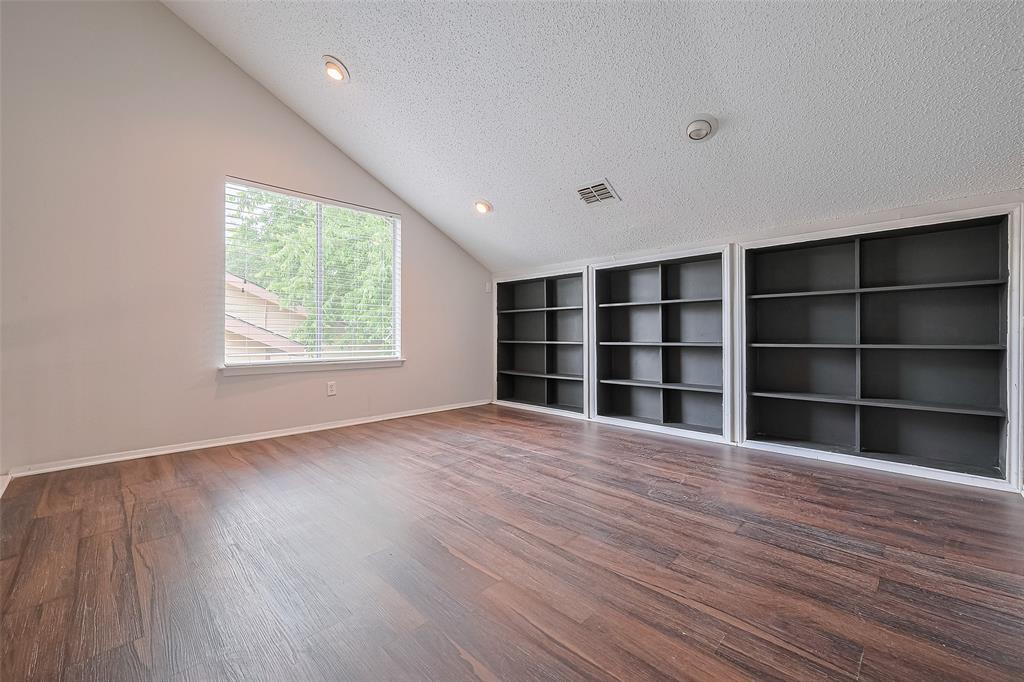 10315 Sun City Court, Houston, Texas image 24