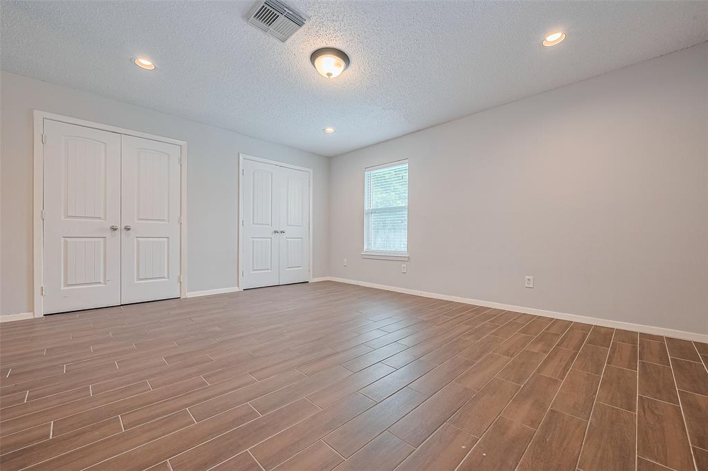 10315 Sun City Court, Houston, Texas image 16