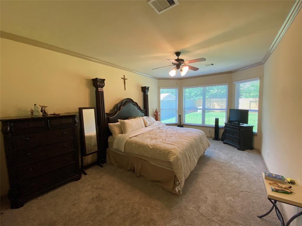 15 S Marshside Place, Spring, Texas image 27