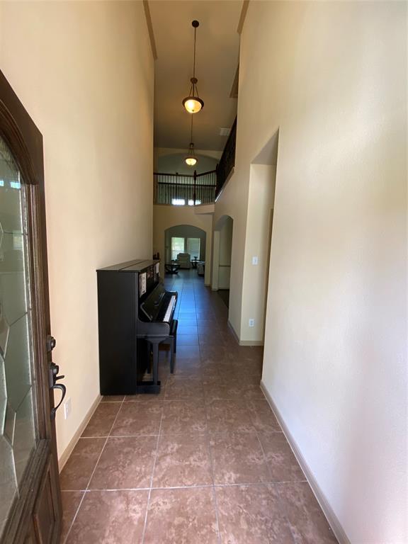 15 S Marshside Place, Spring, Texas image 6