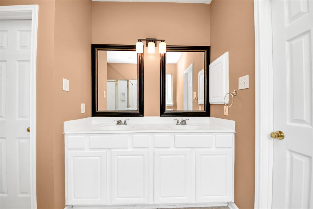 13114 Oak Ledge Drive, Houston, Texas image 26