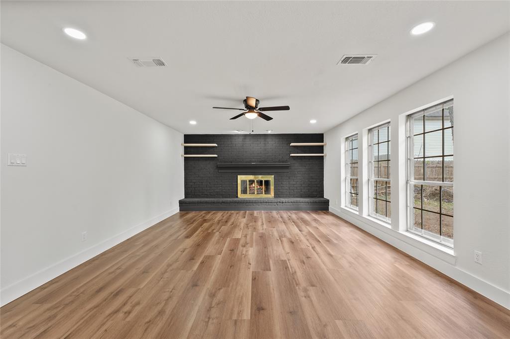 6707 Stoney River Drive, Spring, Texas image 9