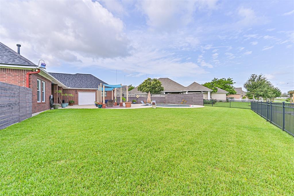 2518 Quaker Drive, Texas City, Texas image 36