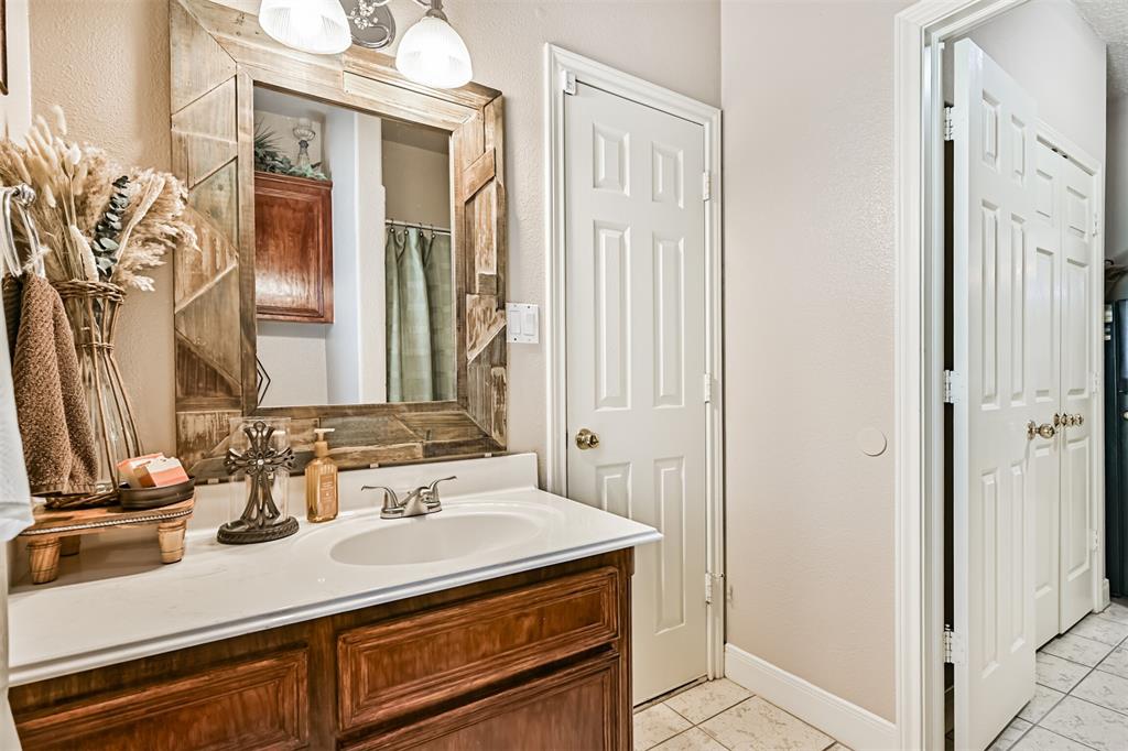 2518 Quaker Drive, Texas City, Texas image 29