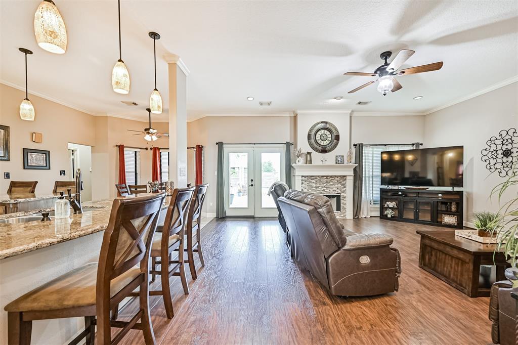 2518 Quaker Drive, Texas City, Texas image 9