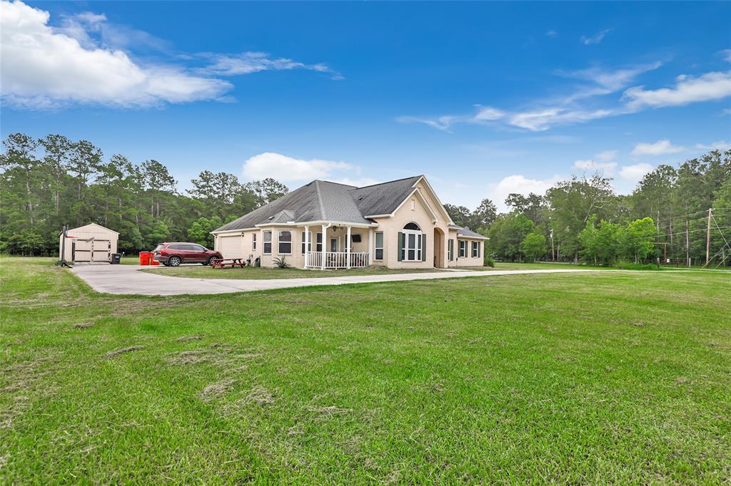1981 County Road 6479, Dayton, Texas image 5