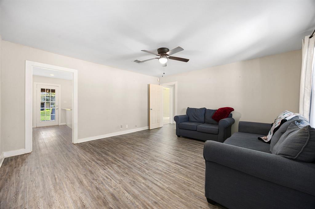 415 N Meyer Street, Sealy, Texas image 11