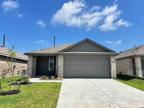 Single Family Residence in Spring TX 5607 Simcrest Grove Drive.jpg