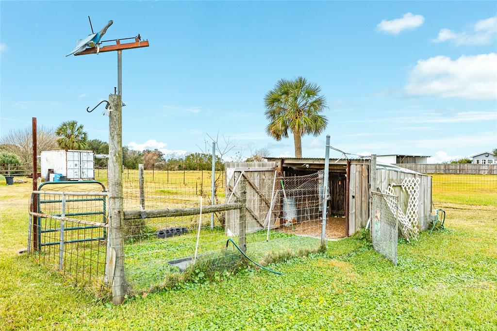 2303 103rd Street St, Galveston, Texas image 32