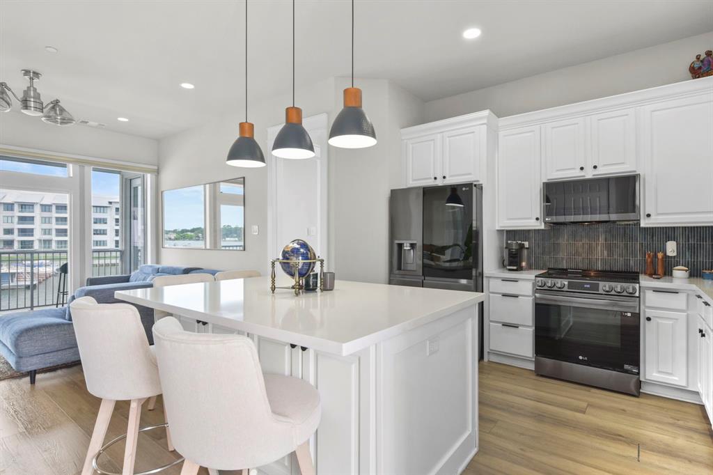 168 Lake Point Boulevard D201