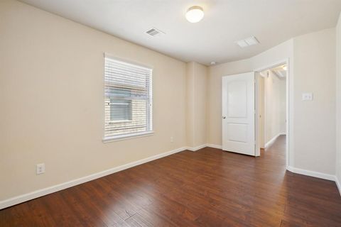 A home in League City