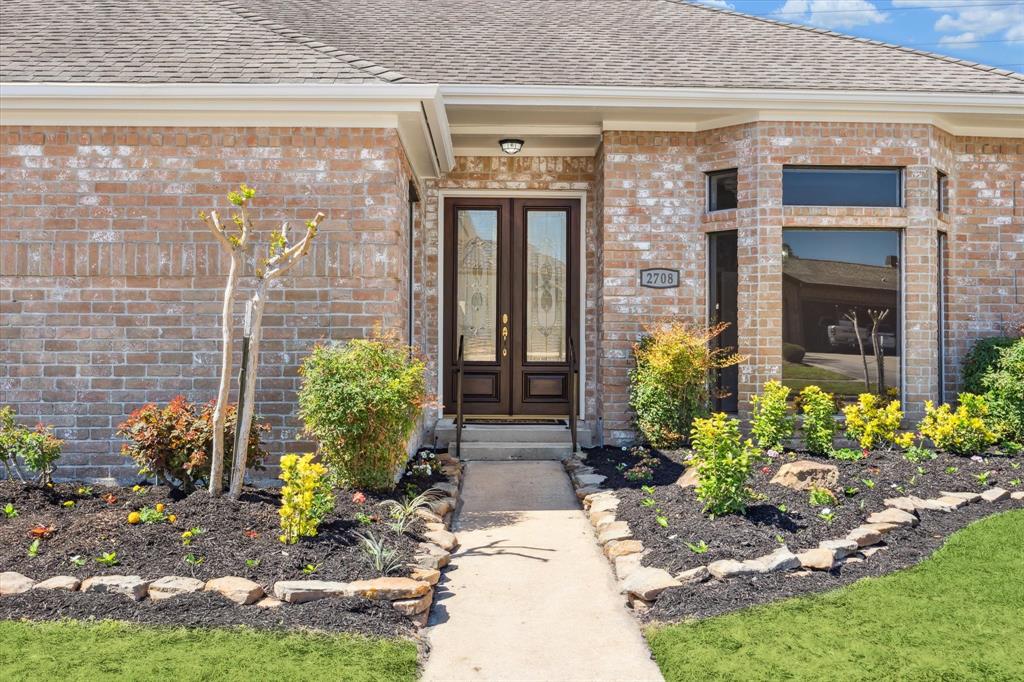 2708 Country Club Drive, Pearland, Texas image 5