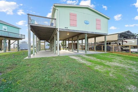 A home in Crystal Beach