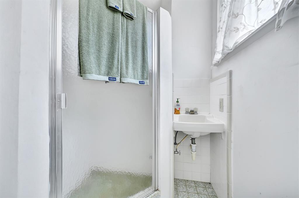 7007 Avenue F, Houston, Texas image 25