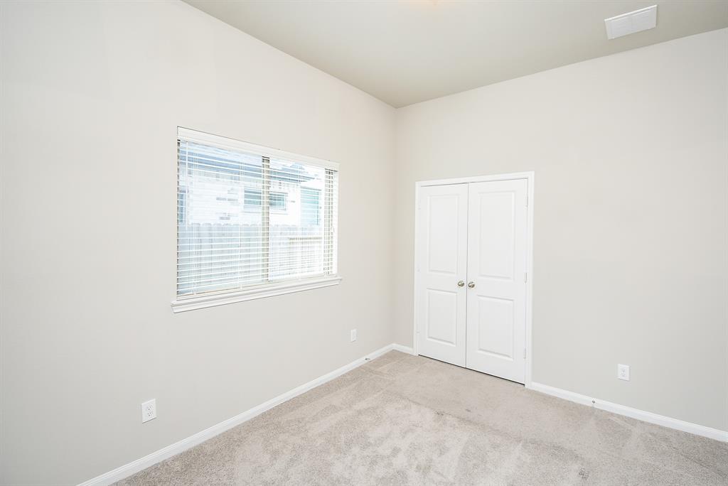 1931 Waters Branch Drive, Missouri City, Texas image 31