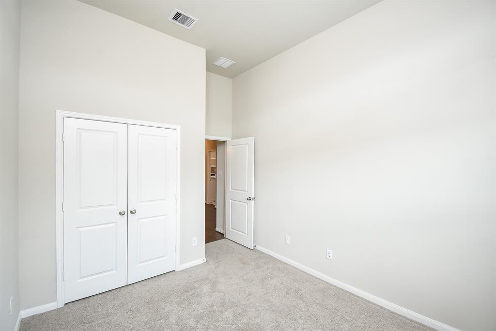 1931 Waters Branch Drive, Missouri City, Texas image 32