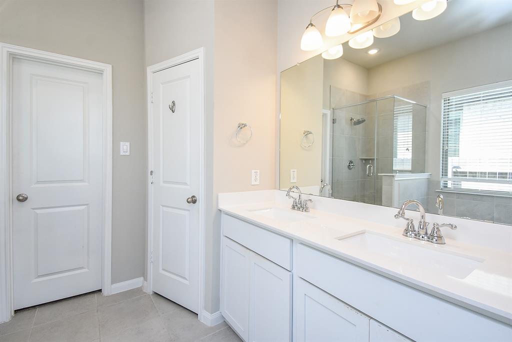 1931 Waters Branch Drive, Missouri City, Texas image 13