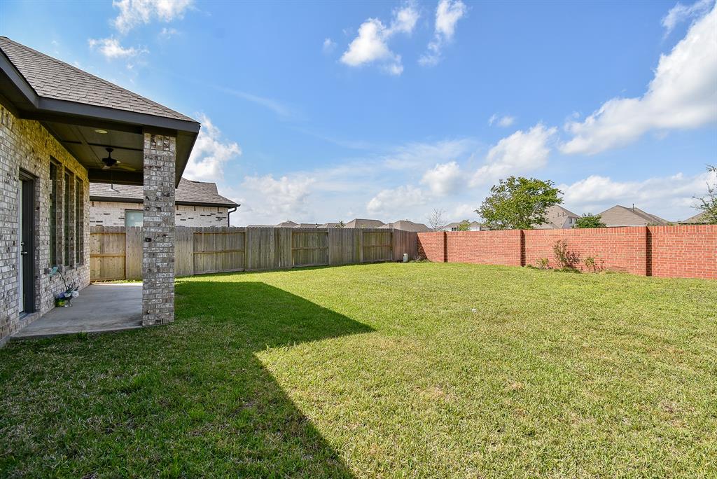1931 Waters Branch Drive, Missouri City, Texas image 29