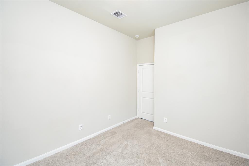 1931 Waters Branch Drive, Missouri City, Texas image 30