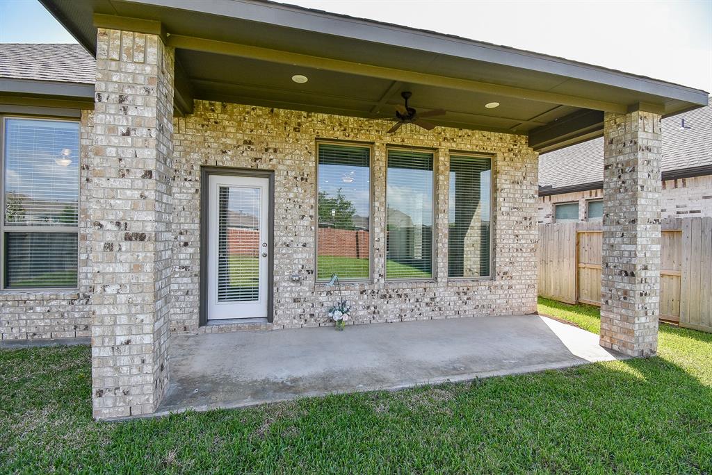 1931 Waters Branch Drive, Missouri City, Texas image 34