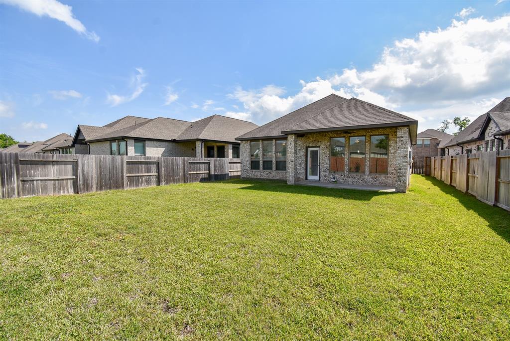 1931 Waters Branch Drive, Missouri City, Texas image 16