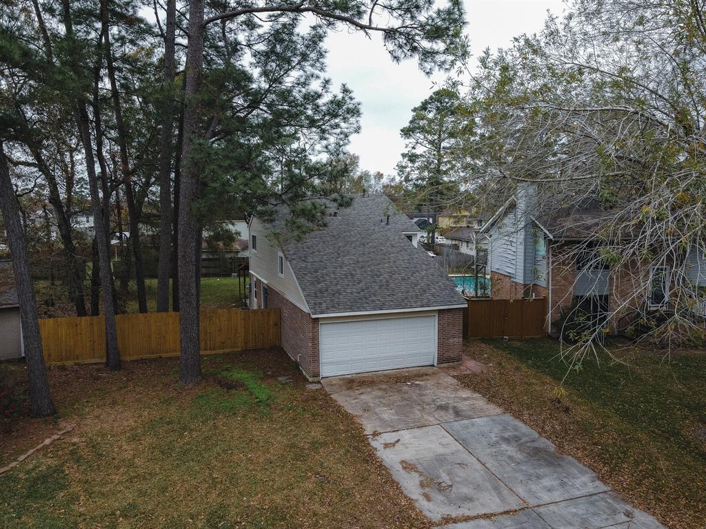 19511 Pine Echo Drive, Humble, Texas image 29