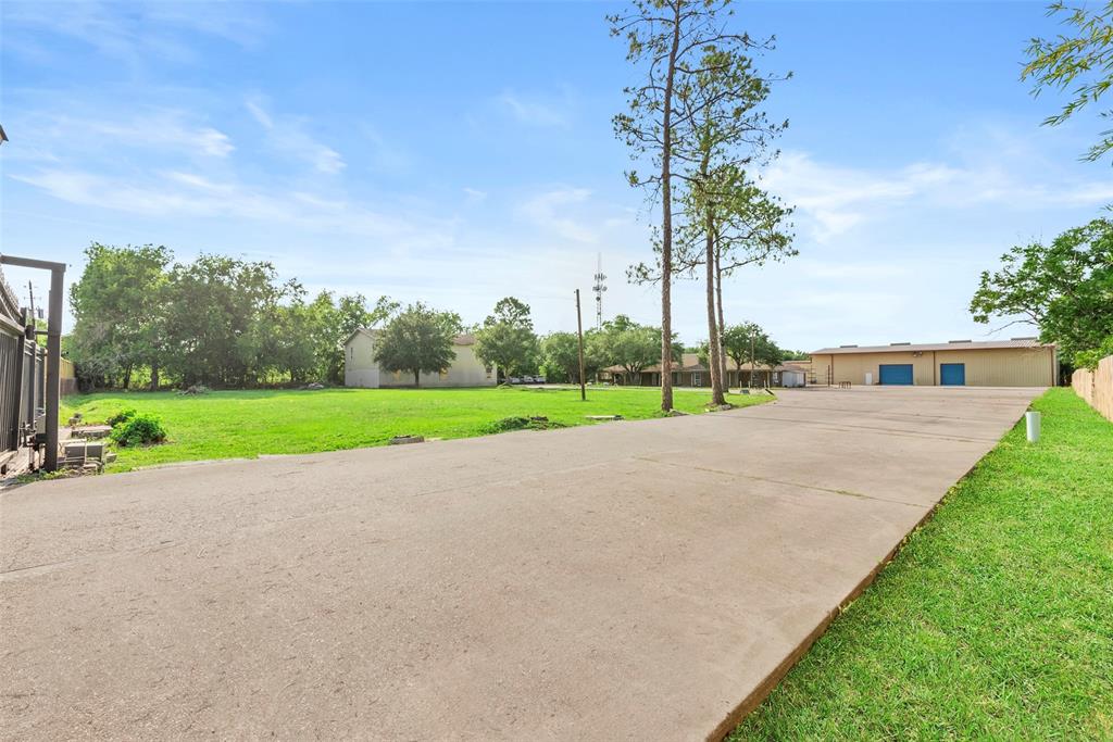 2701 Charles Lane