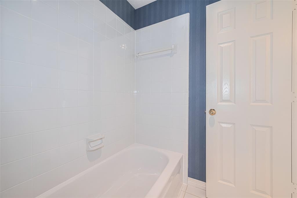 16405 Jersey Hollow Drive, Jersey Village, Texas image 37
