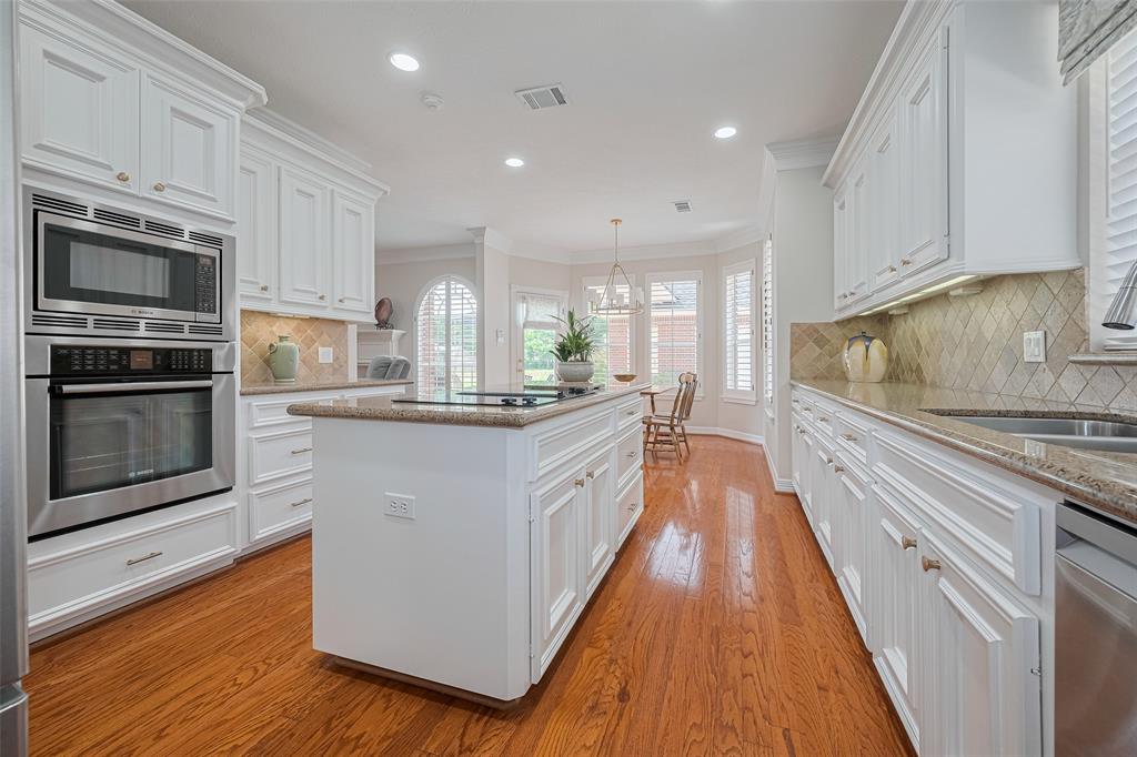 16405 Jersey Hollow Drive, Jersey Village, Texas image 12