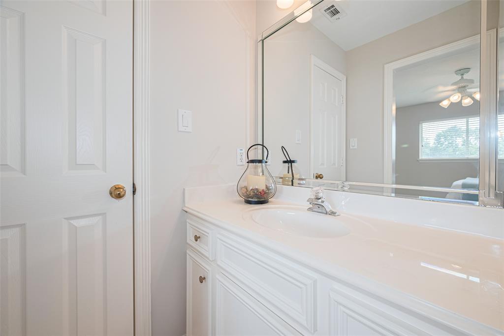 16405 Jersey Hollow Drive, Jersey Village, Texas image 38