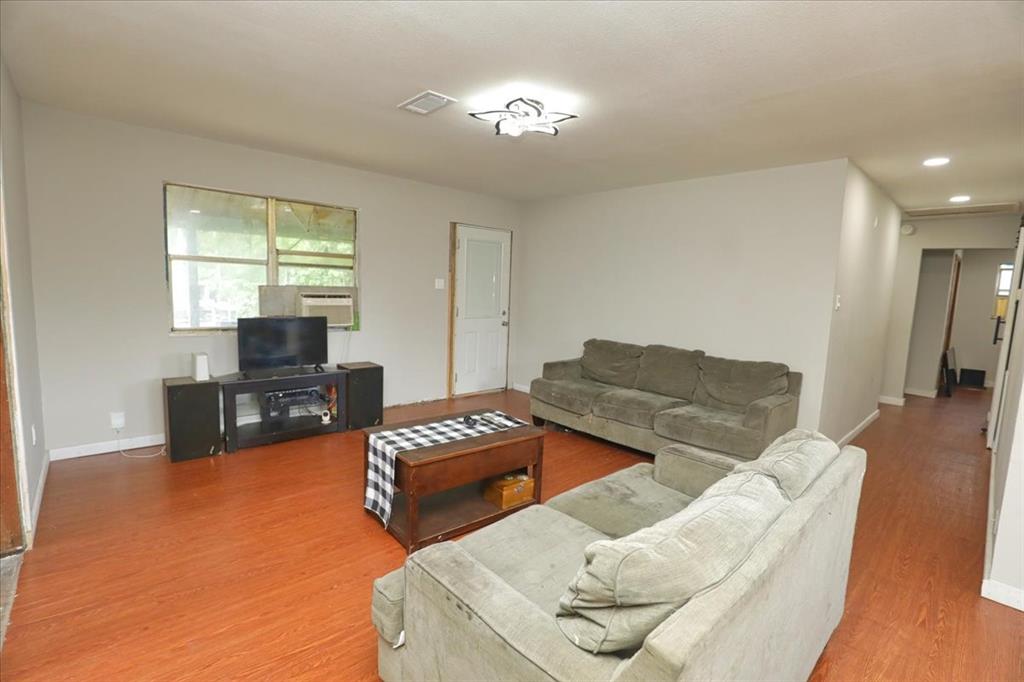 26643 Carol Lane, Splendora, Texas image 13