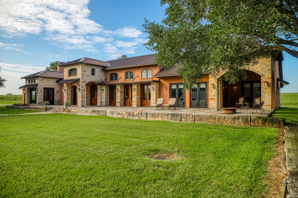 268 Heritage Trail S