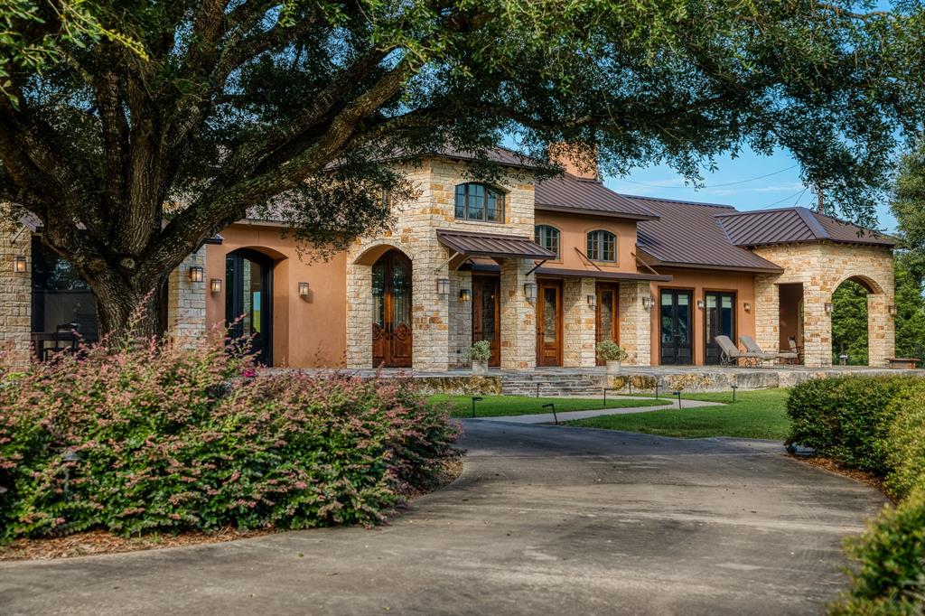 268 Heritage Trail S