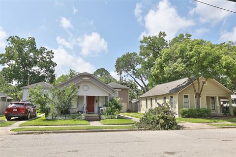 926 W Gardner Street Houston TX 77009