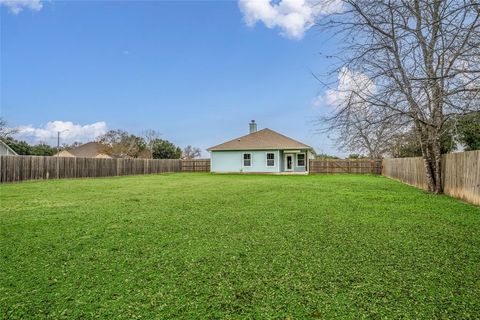 A home in La Grange