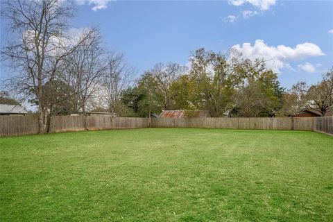 A home in La Grange