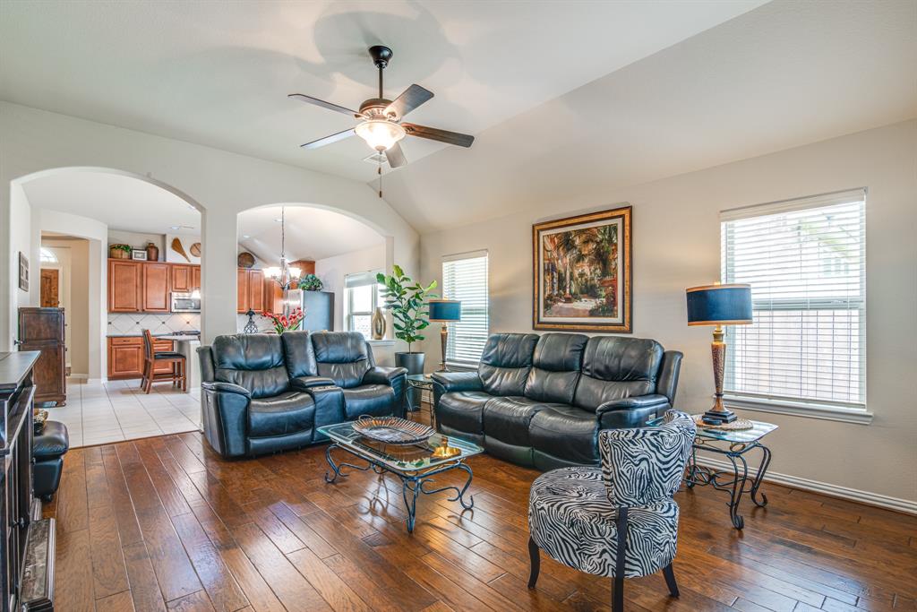 1415 Nacogdoches Valley Drive, League City, Texas image 11