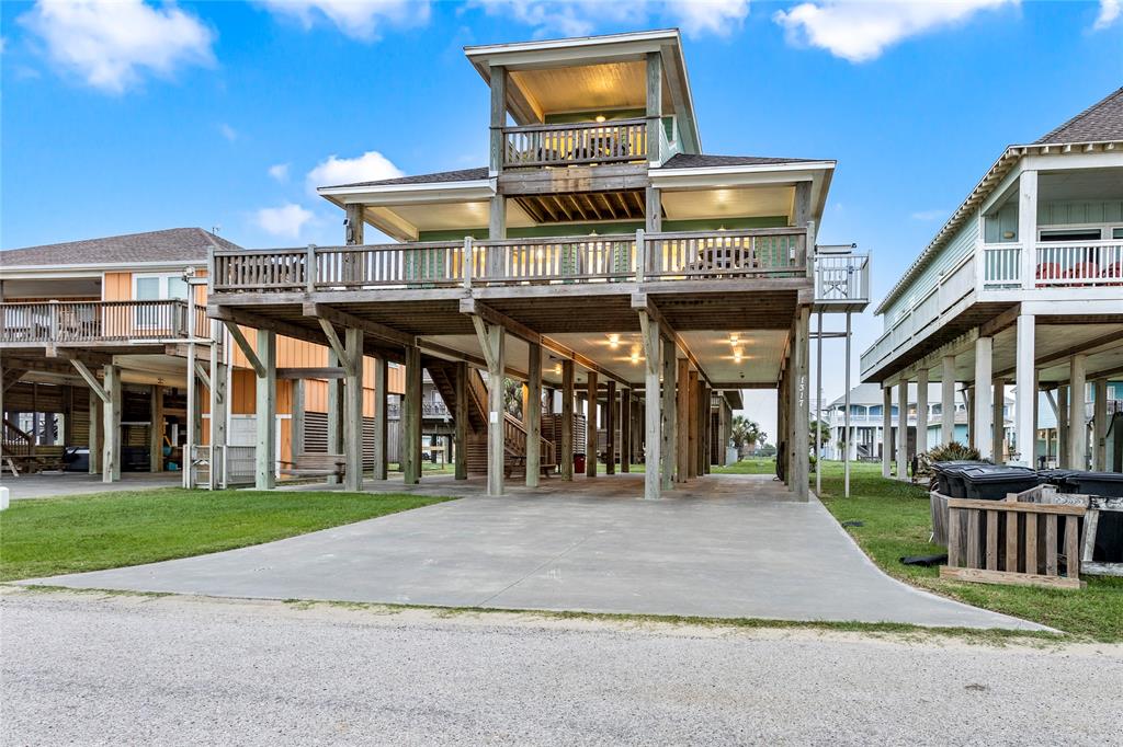 property-search 1 1317 Emerald Drive