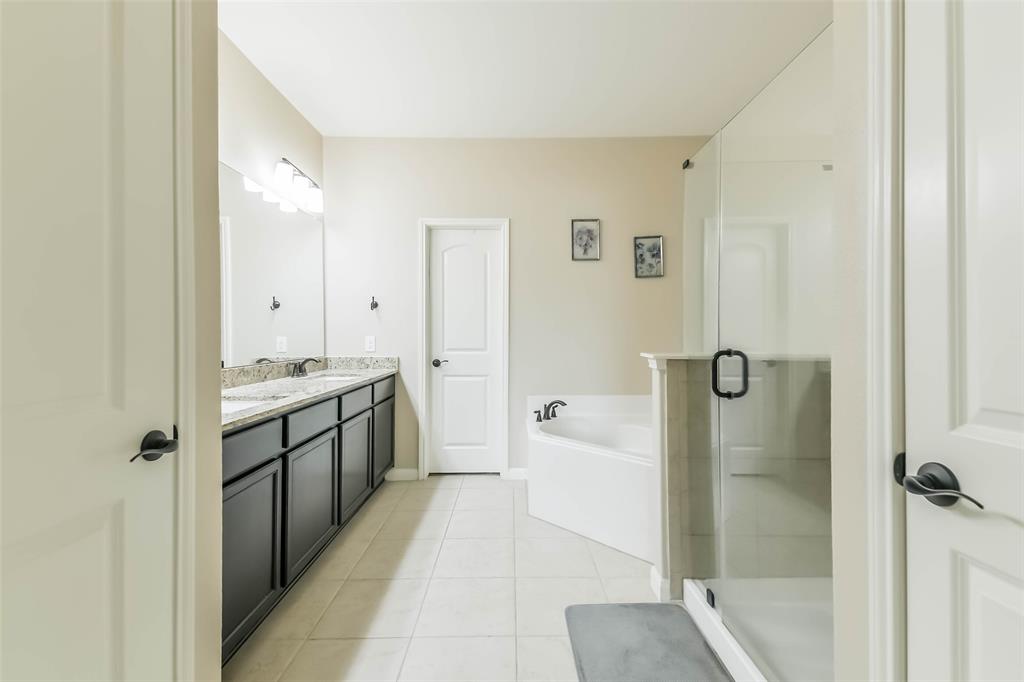 21226 Echo Manor Drive, Hockley, Texas image 14