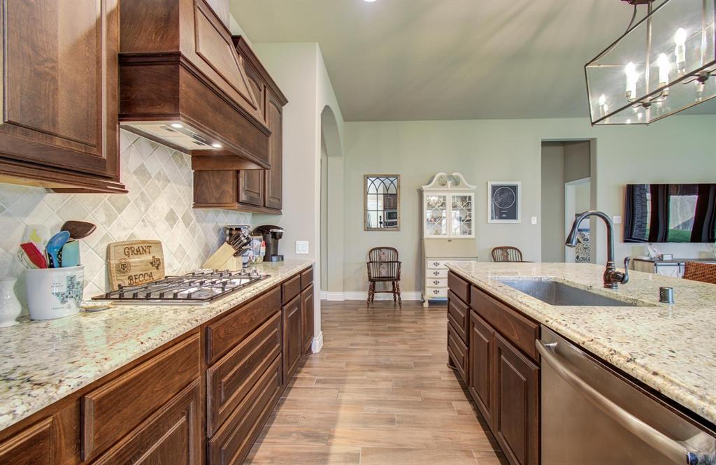 2335 Mayfield Trail Court, League City, Texas image 8