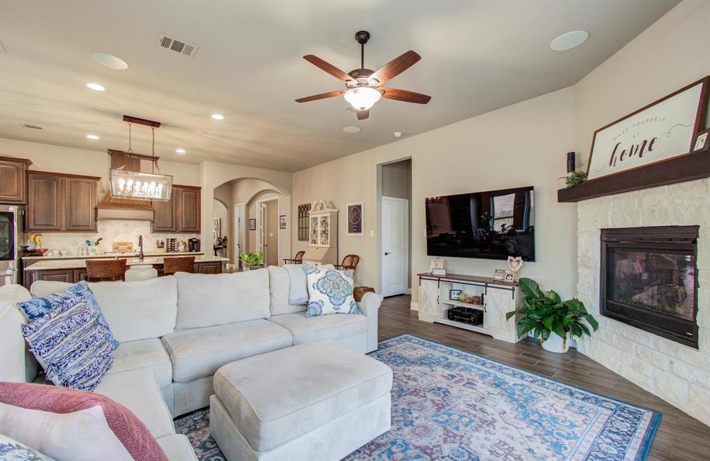 2335 Mayfield Trail Court, League City, Texas image 13