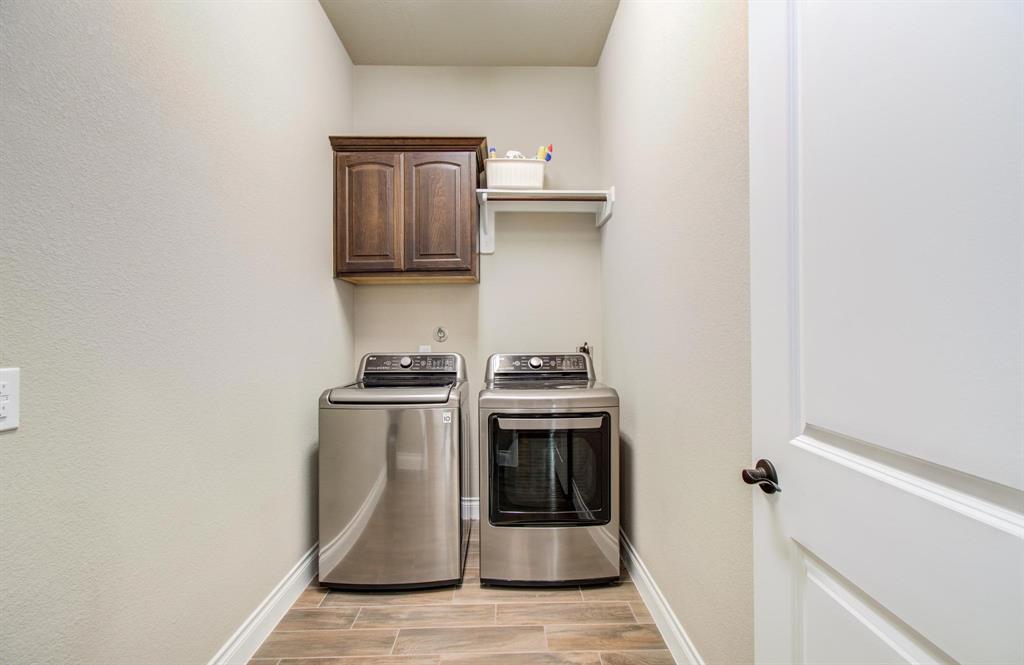 2335 Mayfield Trail Court, League City, Texas image 20