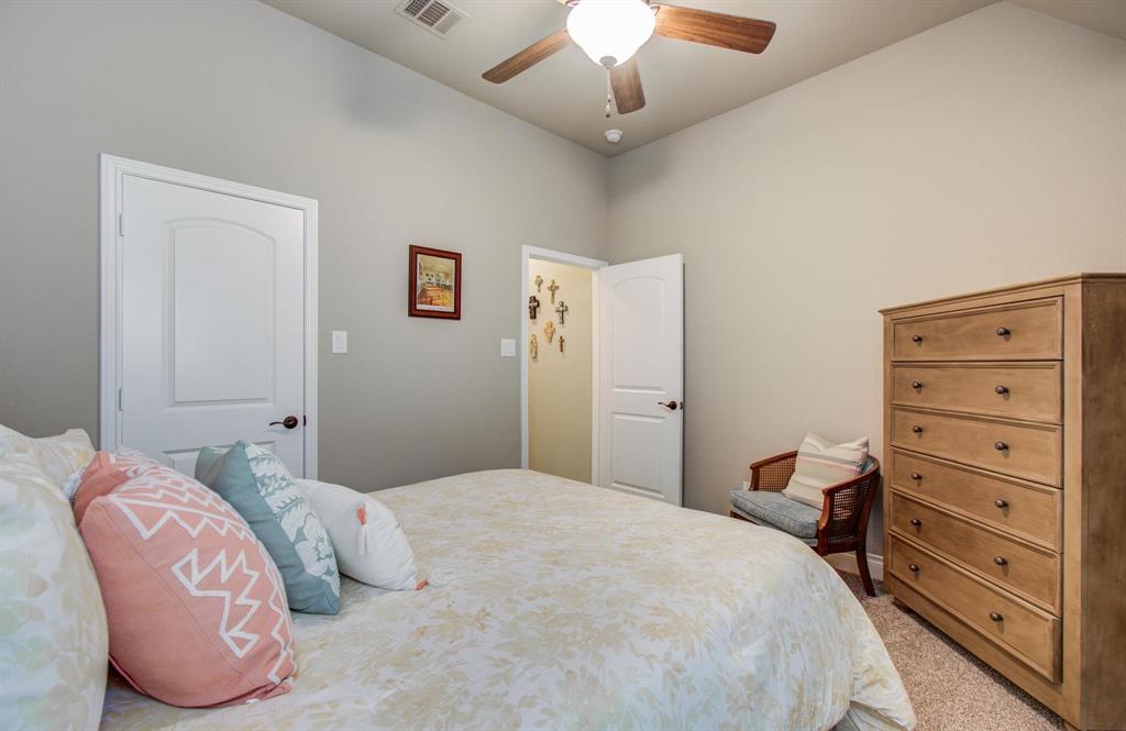 2335 Mayfield Trail Court, League City, Texas image 32